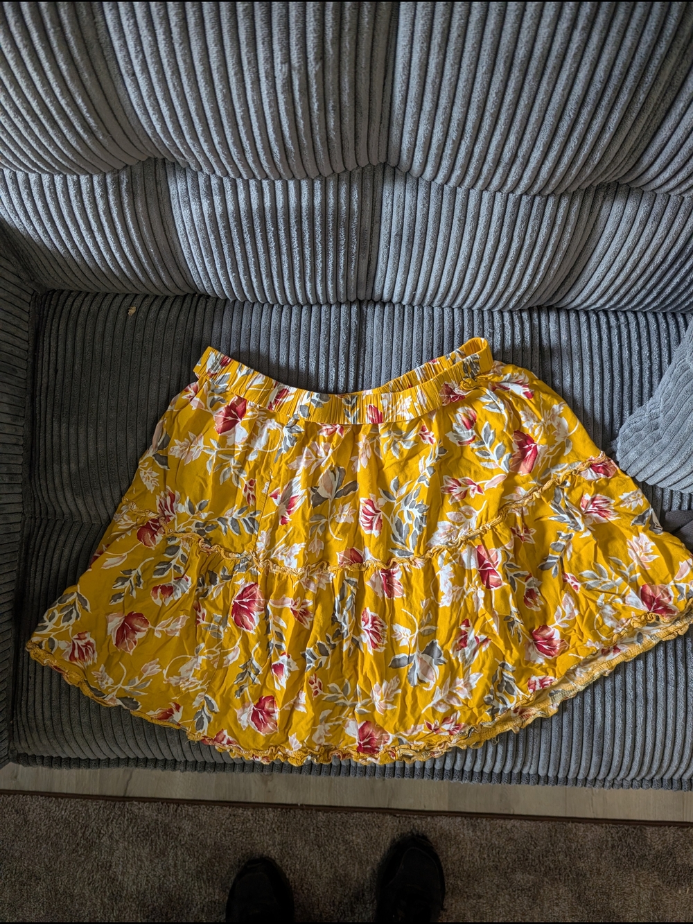 Women's Floral Tiered Yellow Mini Skirt SZ M/L